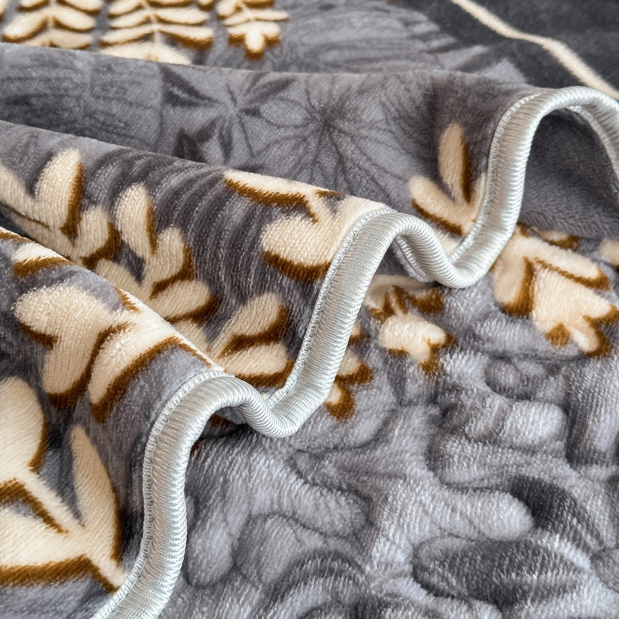 91家纺网 家纺一手货源 找家纺 凤杰家纺 2025新款加厚牛奶绒床盖四件套 之秋