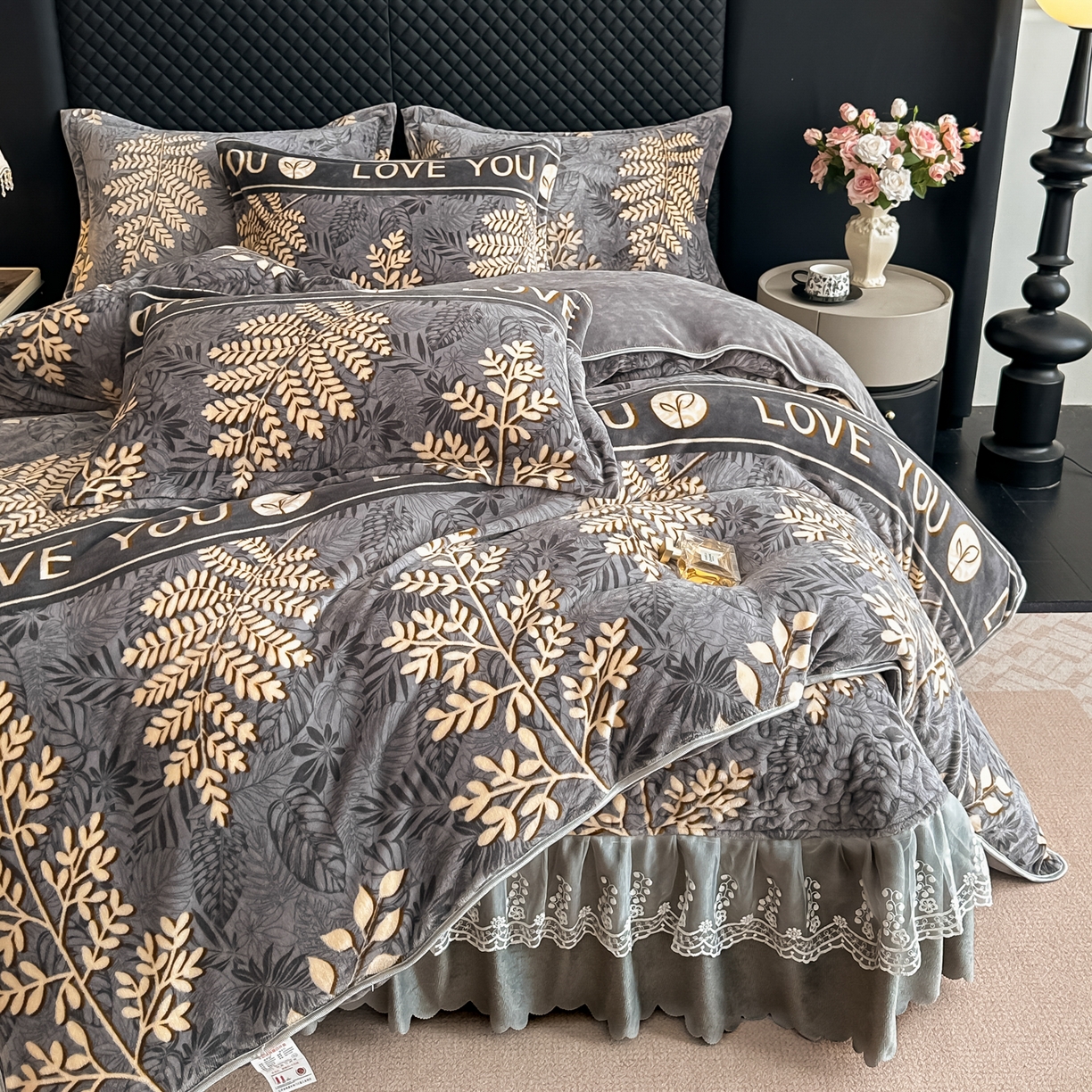 91家纺网 家纺一手货源 找家纺 凤杰家纺 2025新款加厚牛奶绒床盖四件套 之秋