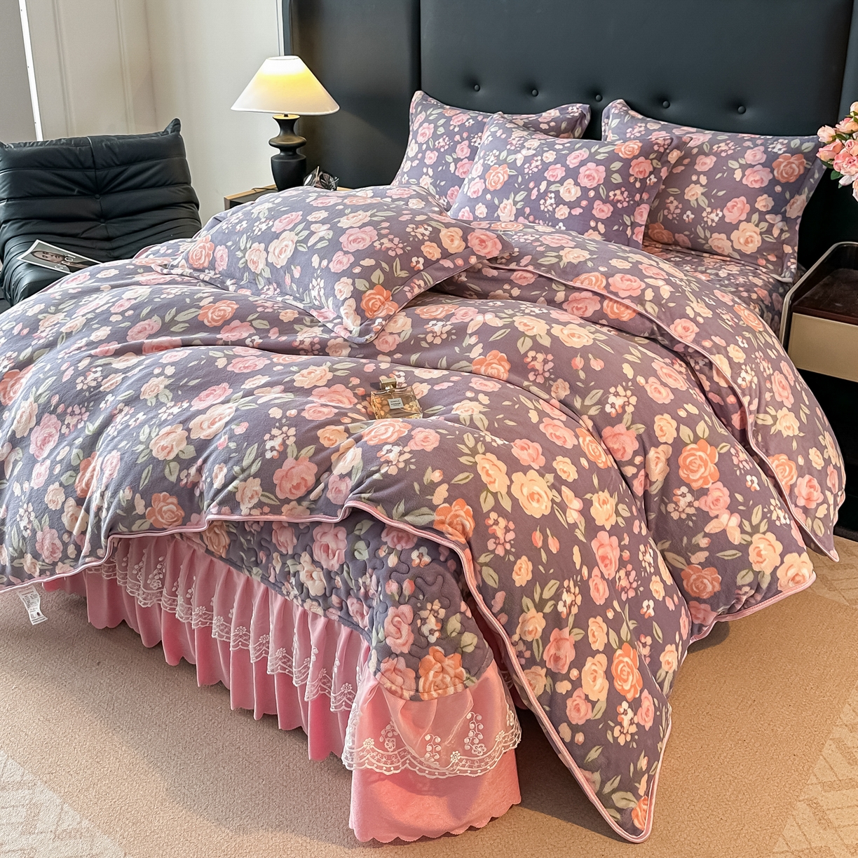 91家纺网 家纺一手货源 找家纺 凤杰家纺 2025新款加厚牛奶绒床盖四件套 紫色物语