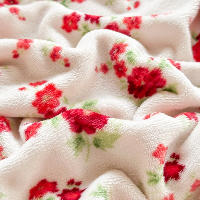 91家纺网 家纺一手货源 找家纺 梓之赫 2025新款保暖舒适牛奶绒印花夹棉床盖四件套 花盏-白