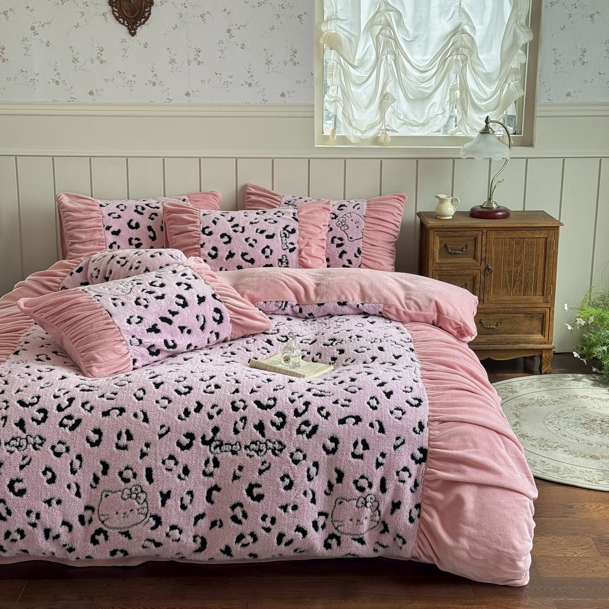 91家纺网 家纺一手货源 找家纺 新印象 2025新款法式阳离子绒保暖床盖四件套 斑豹粉