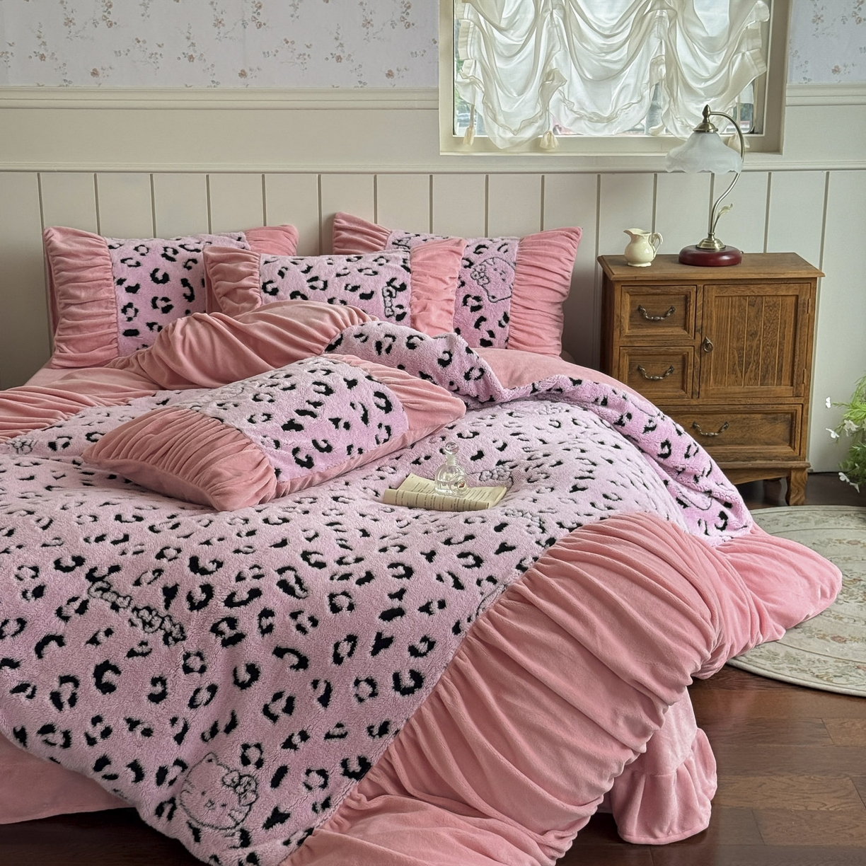 91家纺网 家纺一手货源 找家纺 新印象 2025新款法式阳离子绒保暖床盖四件套 斑豹粉