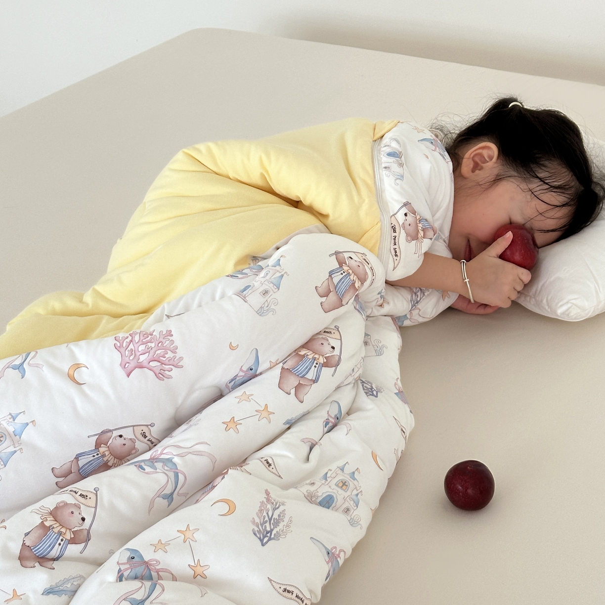 91家纺网 家纺一手货源 找家纺 小芽家居 2025新款儿童睡袋防踢被 深海熊游记