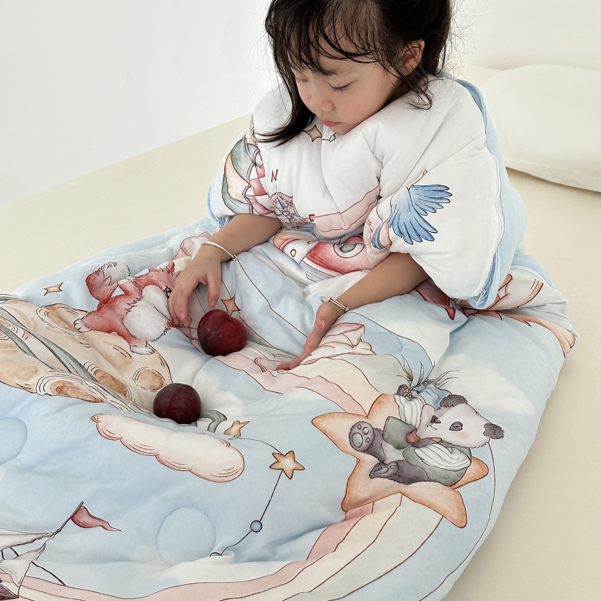 91家纺网 家纺一手货源 找家纺 小芽家居 2025新款儿童睡袋防踢被 环球旅行