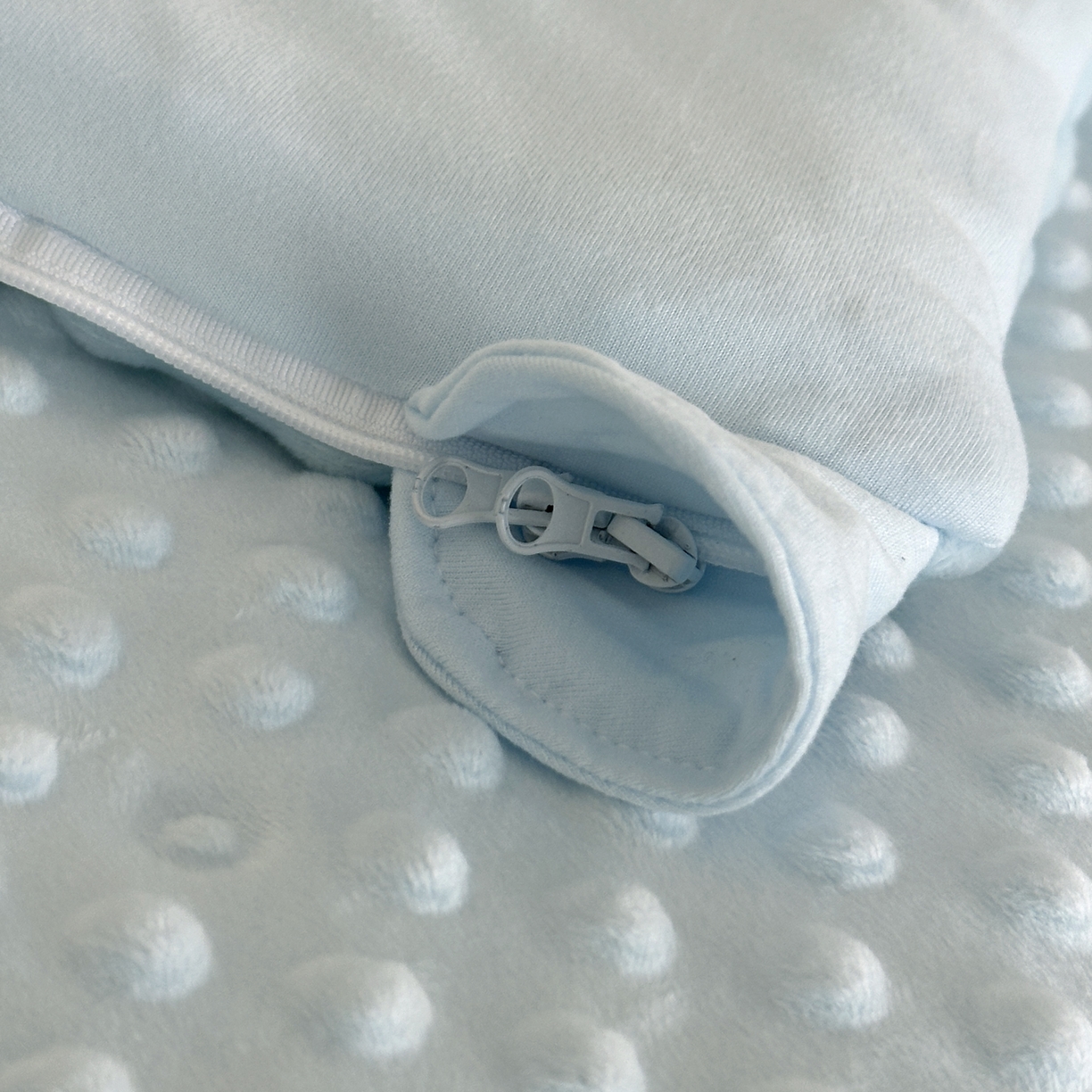 91家纺网 家纺一手货源 找家纺 小芽家居 2025新款儿童睡袋防踢被 环球旅行