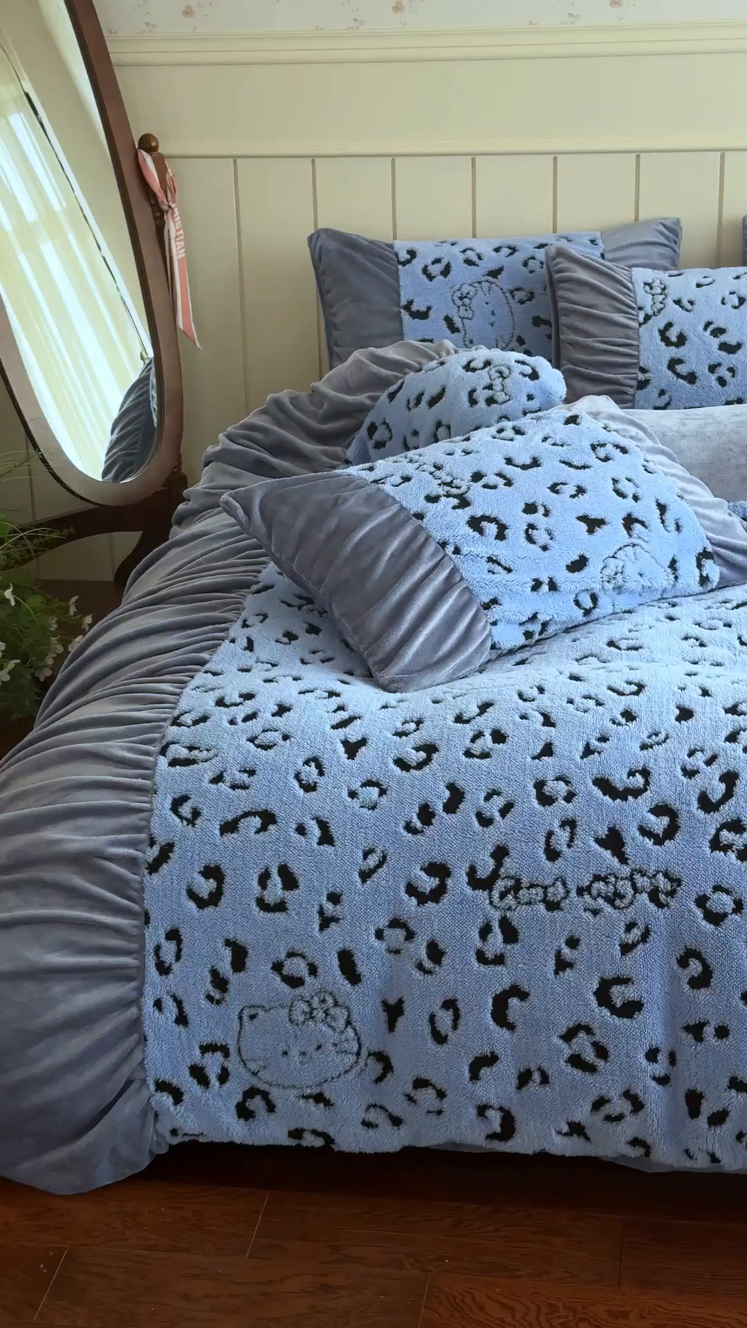 91家纺网 家纺一手货源 找家纺 新印象 2025新款法式阳离子绒保暖床盖四件套 斑豹蓝