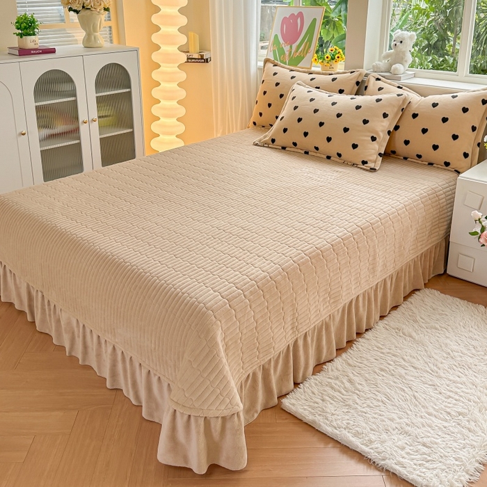 91家纺网 家纺一手货源 找家纺 梓之赫 2025新款保暖舒适牛奶绒印花夹棉床盖四件套 心愿