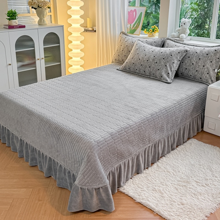 91家纺网 家纺一手货源 找家纺 梓之赫 2025新款保暖舒适牛奶绒印花夹棉床盖四件套 约定