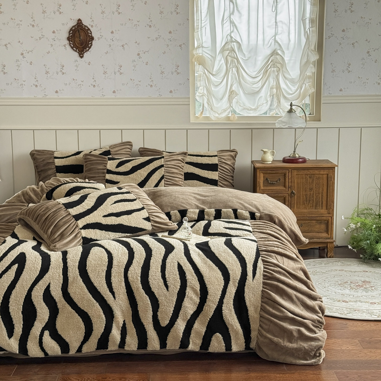 91家纺网 家纺一手货源 找家纺 新印象 2025新款法式阳离子绒保暖床盖四件套 斑马纹