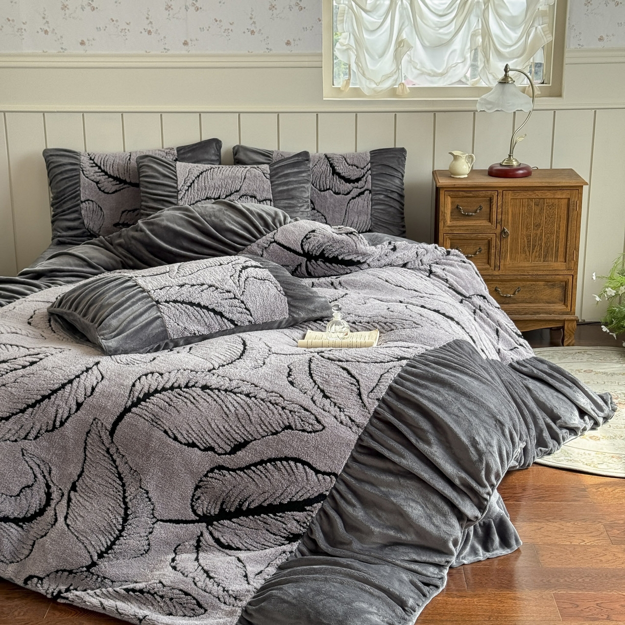 91家纺网 家纺一手货源 找家纺 新印象 2025新款法式阳离子绒保暖床盖四件套 樊林深灰