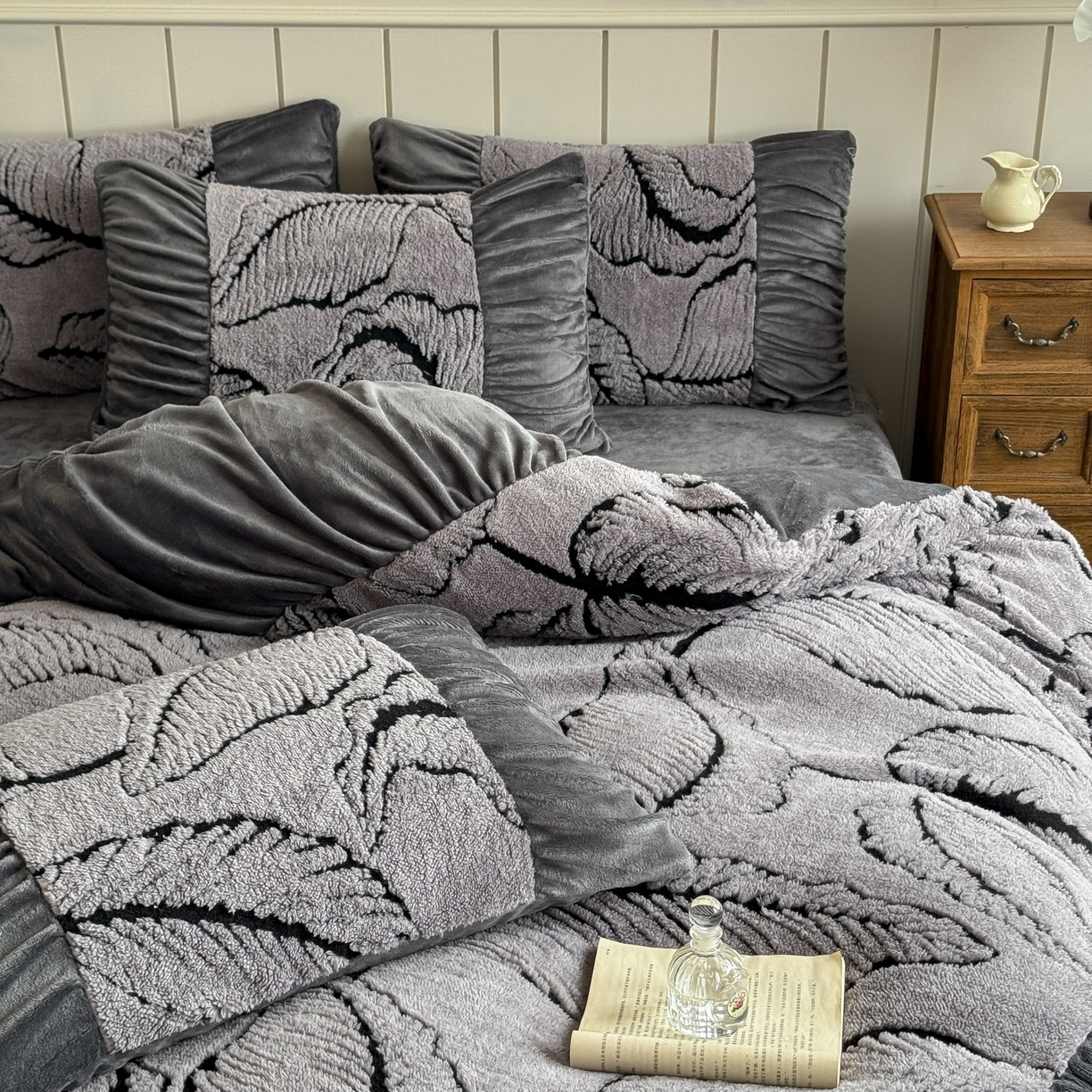 91家纺网 家纺一手货源 找家纺 新印象 2025新款法式阳离子绒保暖床盖四件套 樊林深灰