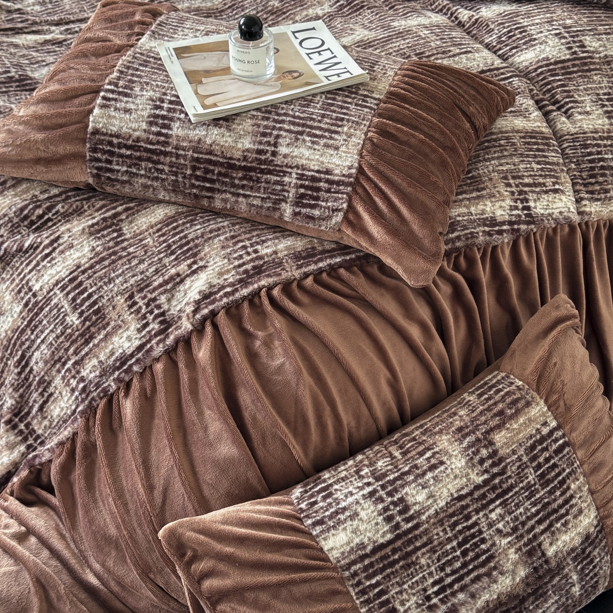 91家纺网 家纺一手货源 找家纺 新印象 2025新款复古法式兔毛绒保暖四件套 复古法式-爱莎