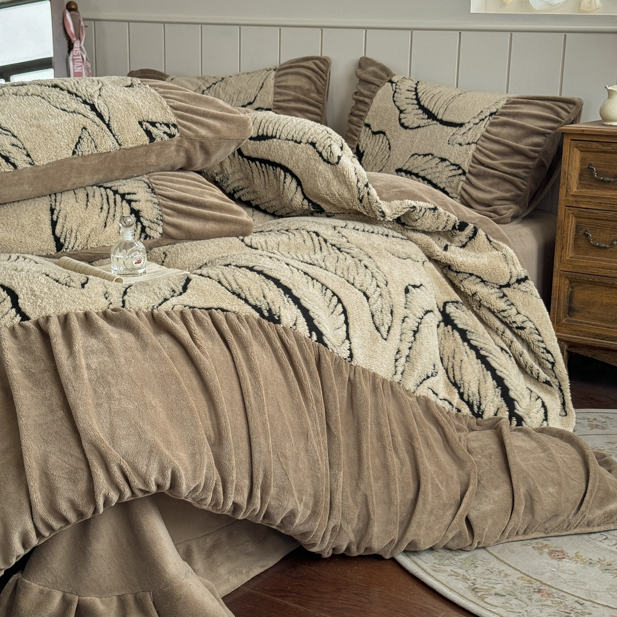 91家纺网 家纺一手货源 找家纺 新印象 2025新款法式阳离子绒保暖床盖四件套 樊林驼