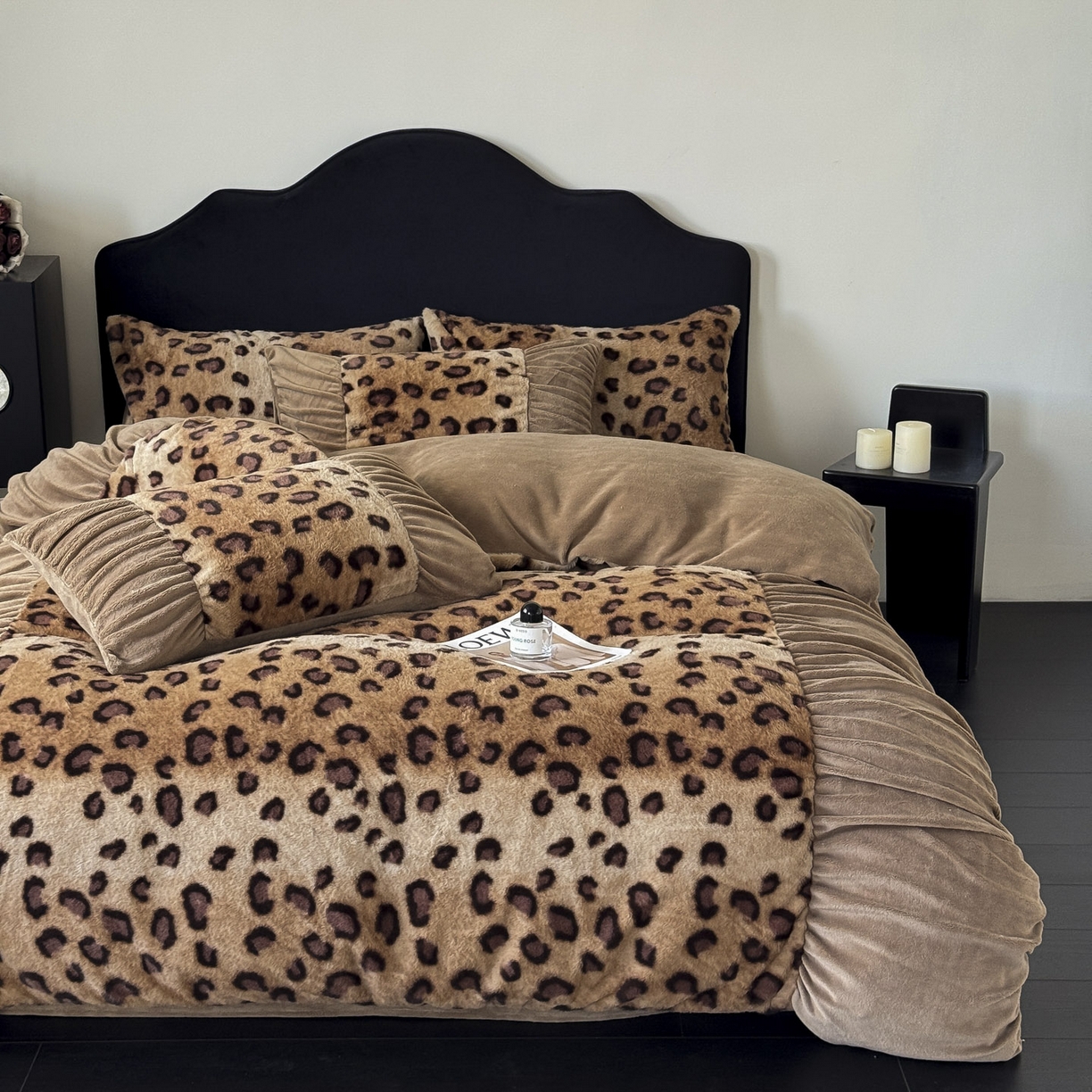 91家纺网 家纺一手货源 找家纺 新印象 2025新款复古法式兔毛绒保暖四件套 复古法式-豹纹