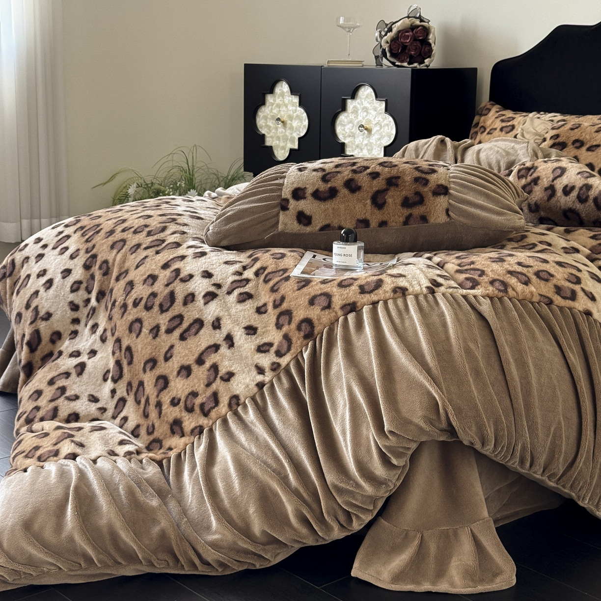 91家纺网 家纺一手货源 找家纺 新印象 2025新款复古法式兔毛绒保暖四件套 复古法式-豹纹