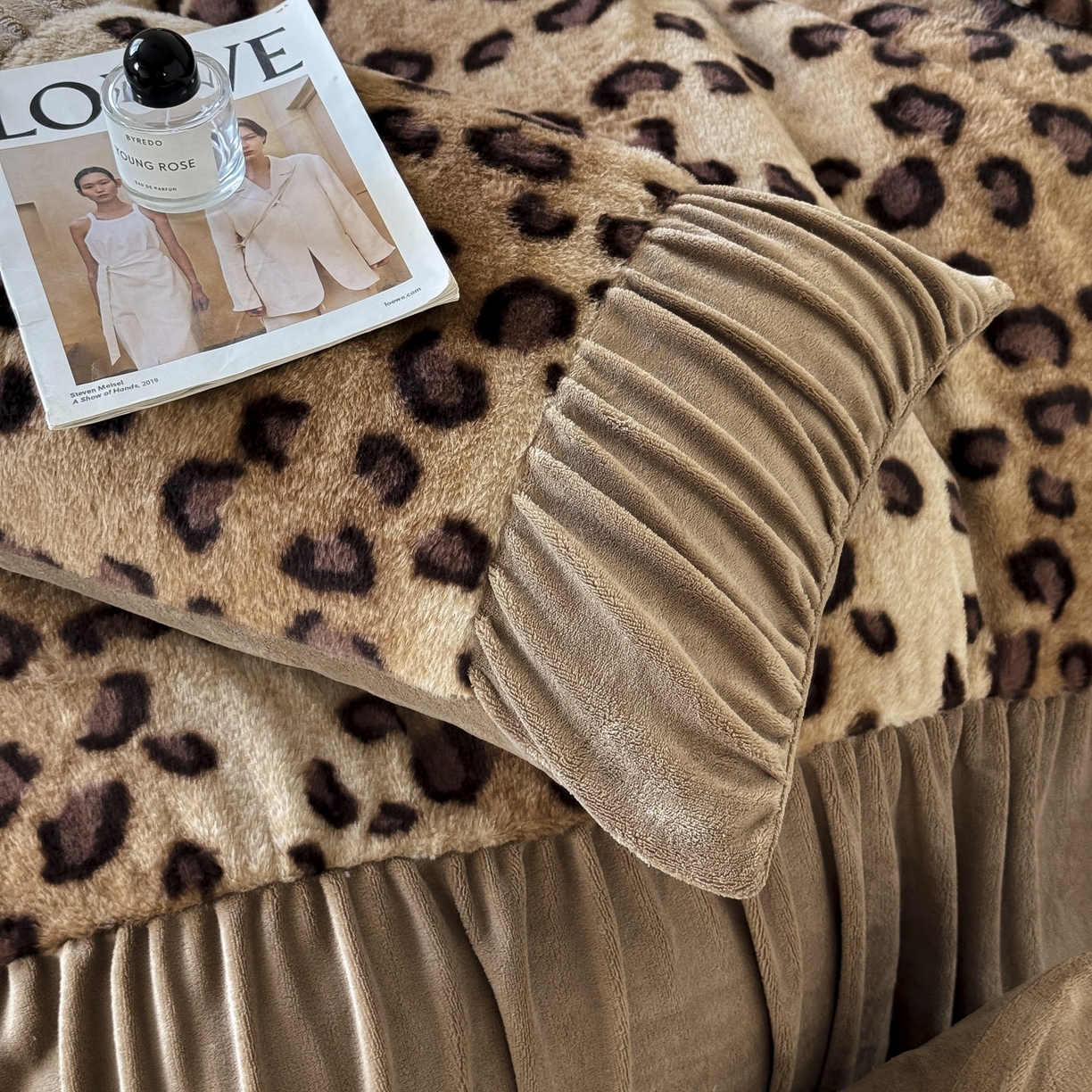 91家纺网 家纺一手货源 找家纺 新印象 2025新款复古法式兔毛绒保暖四件套 复古法式-豹纹