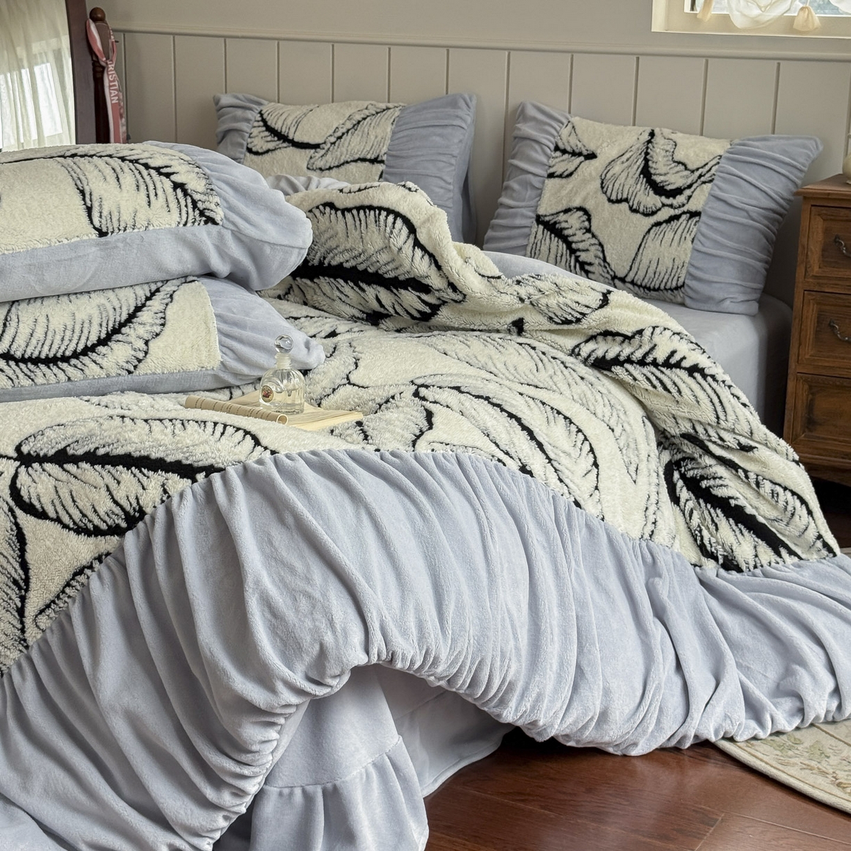 91家纺网 家纺一手货源 找家纺 新印象 2025新款法式阳离子绒保暖床盖四件套 樊林椰灰