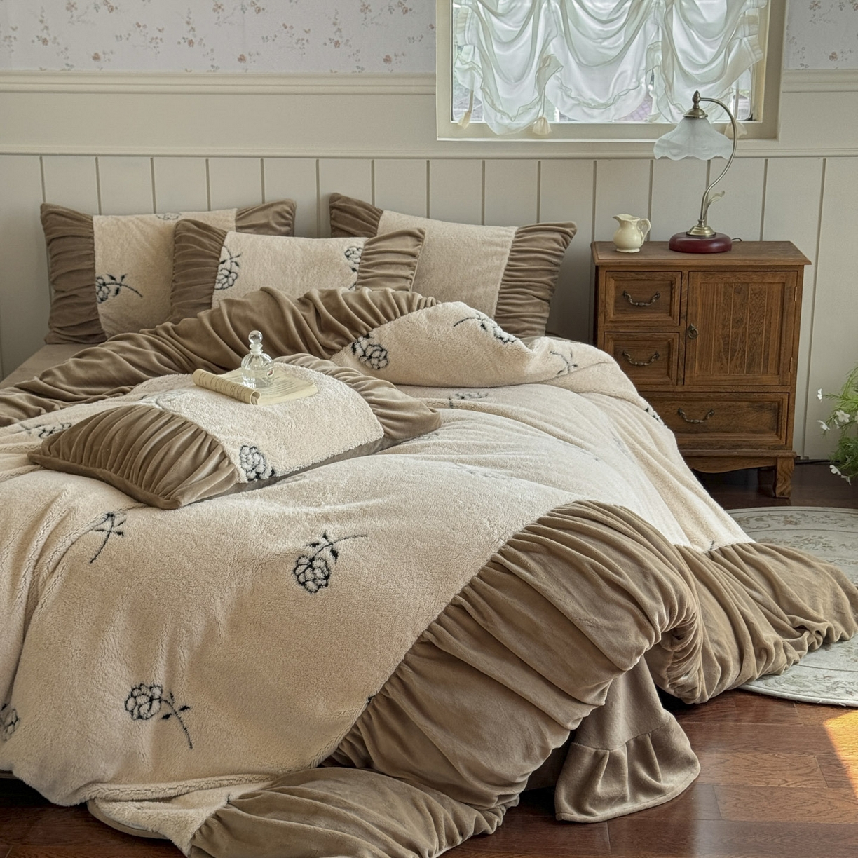 91家纺网 家纺一手货源 找家纺 新印象 2025新款法式阳离子绒保暖床盖四件套 赫本