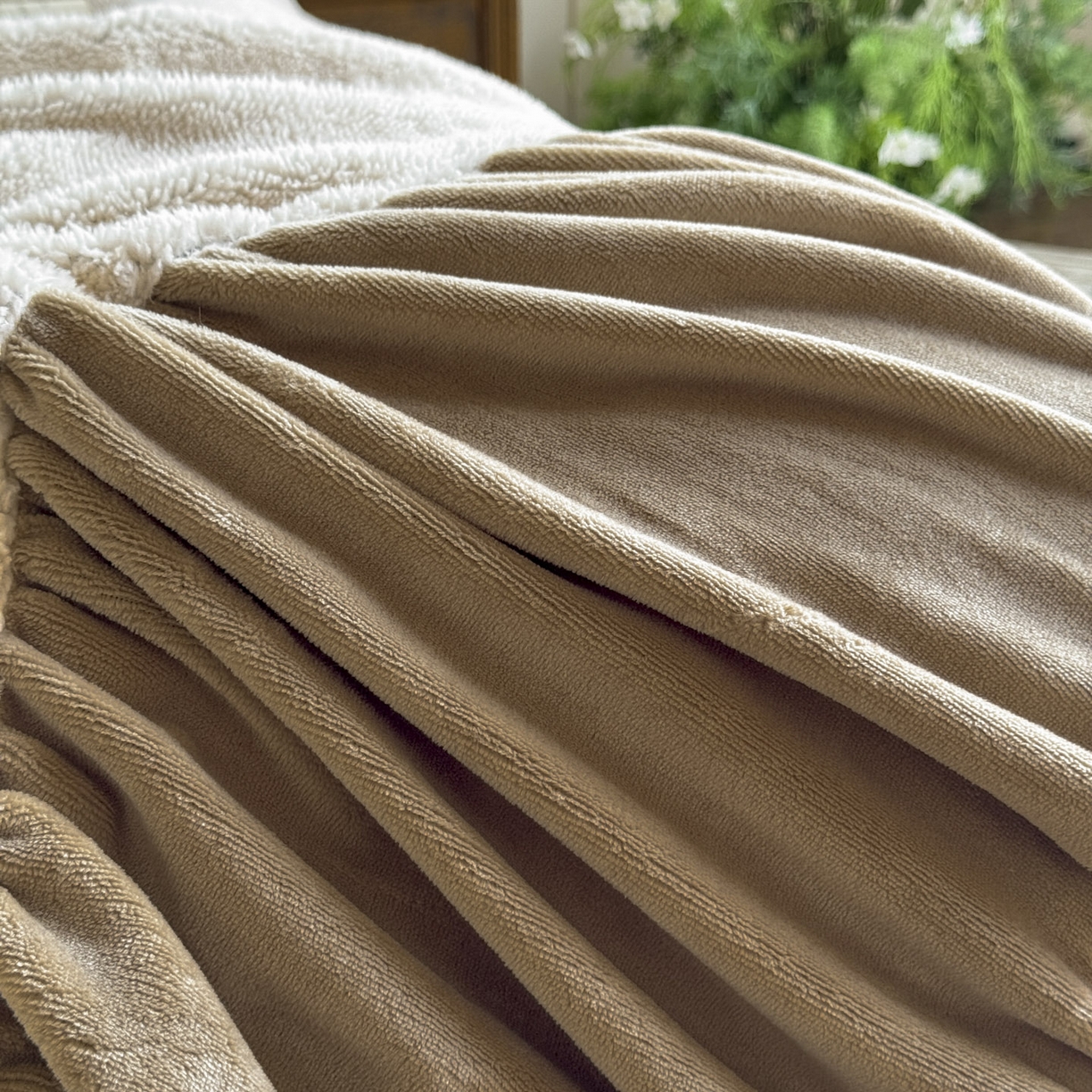 91家纺网 家纺一手货源 找家纺 新印象 2025新款法式阳离子绒保暖床盖四件套 赫本