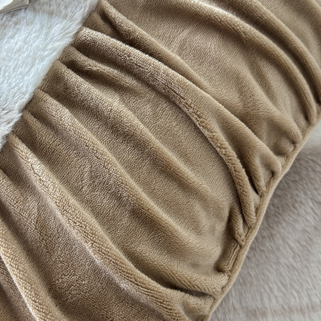 91家纺网 家纺一手货源 找家纺 新印象 2025新款复古法式兔毛绒保暖四件套 复古法式-芙微