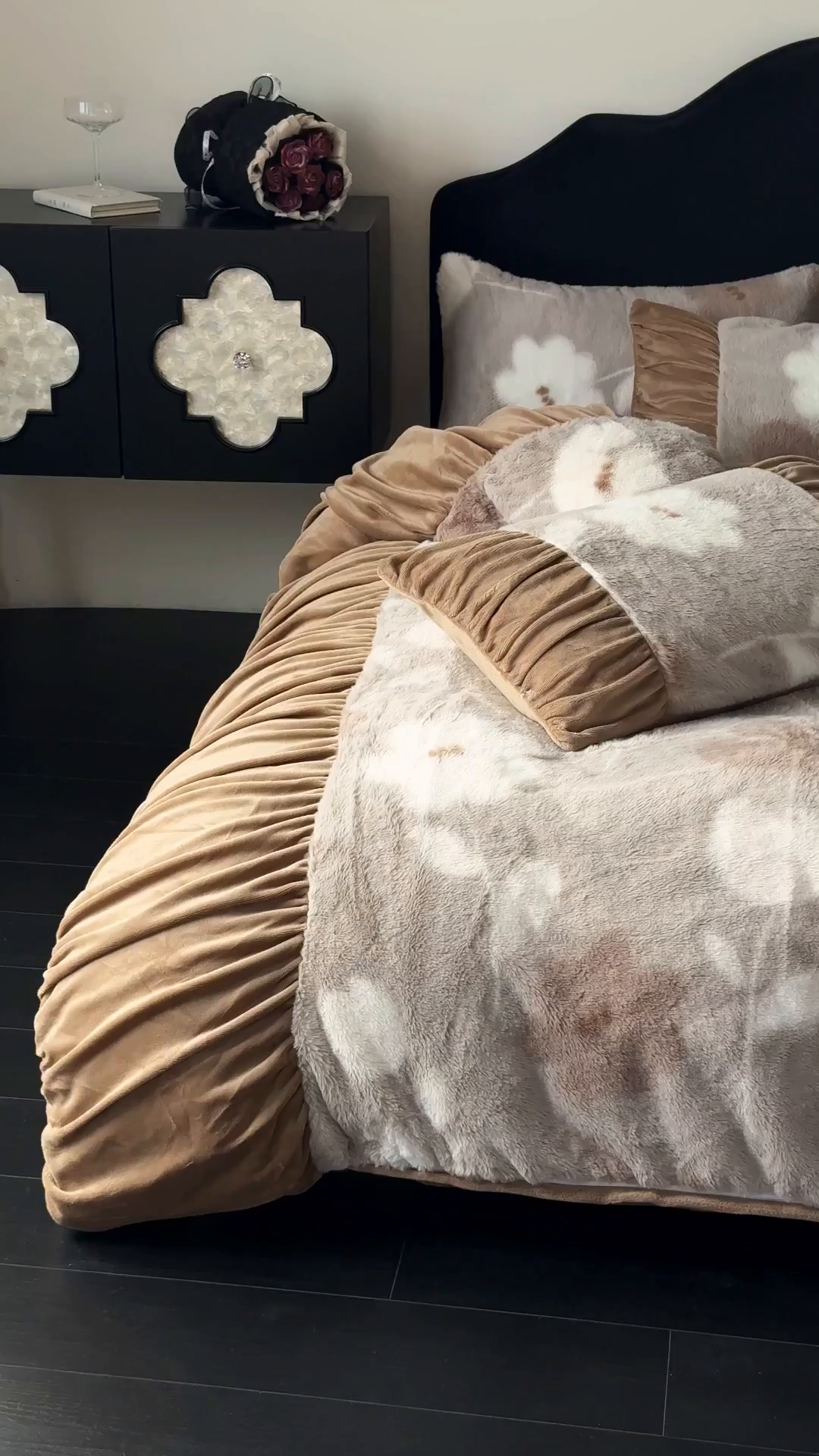 91家纺网 家纺一手货源 找家纺 新印象 2025新款复古法式兔毛绒保暖四件套 复古法式-芙微