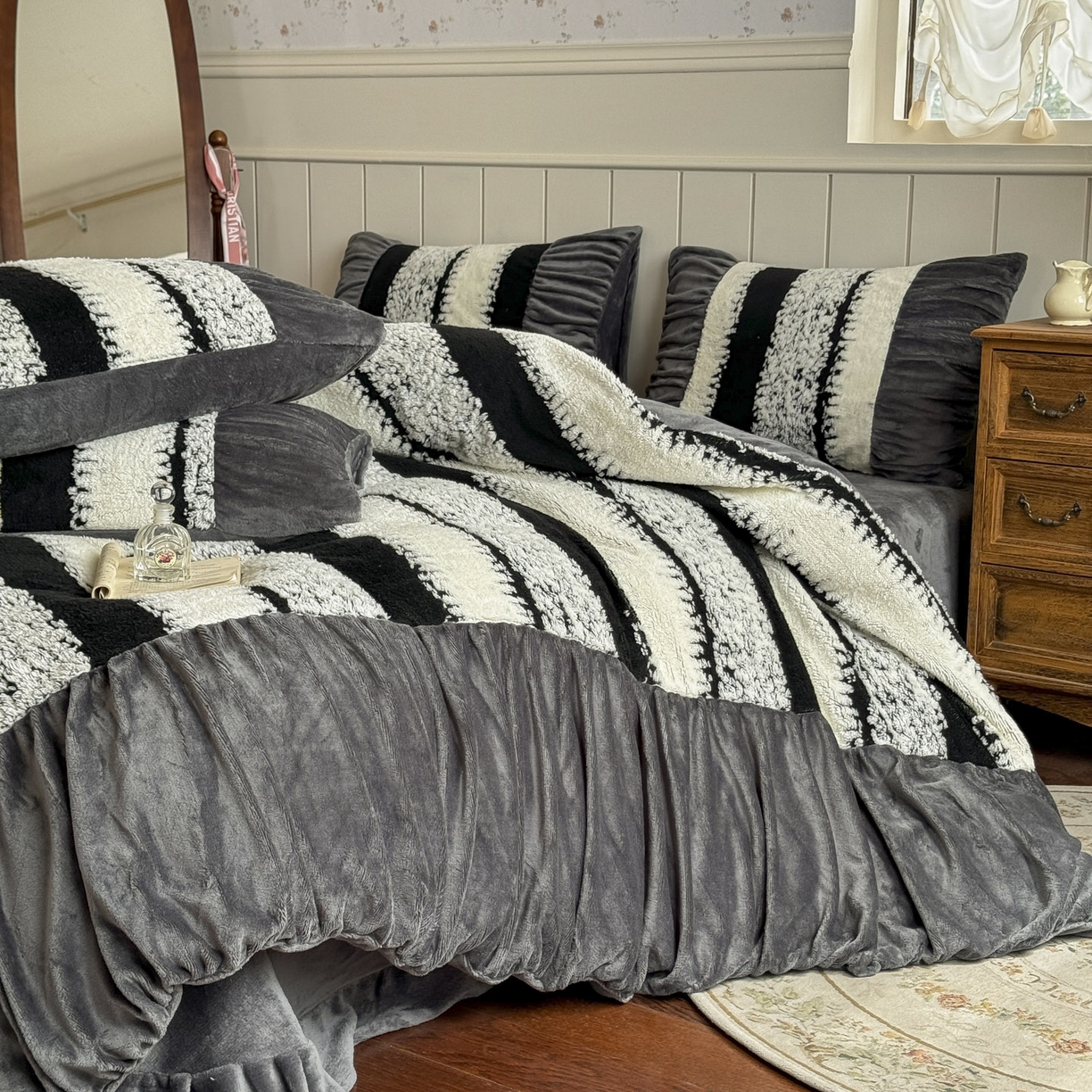 91家纺网 家纺一手货源 找家纺 新印象 2025新款法式阳离子绒保暖床盖四件套 里维斯