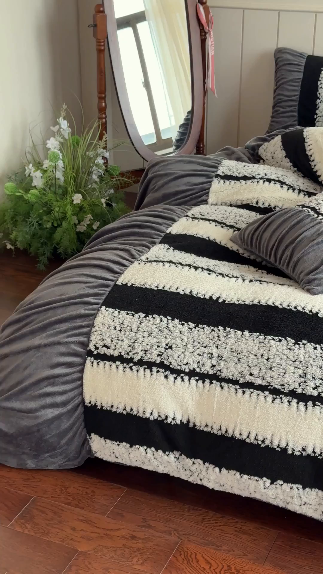 91家纺网 家纺一手货源 找家纺 新印象 2025新款法式阳离子绒保暖床盖四件套 里维斯