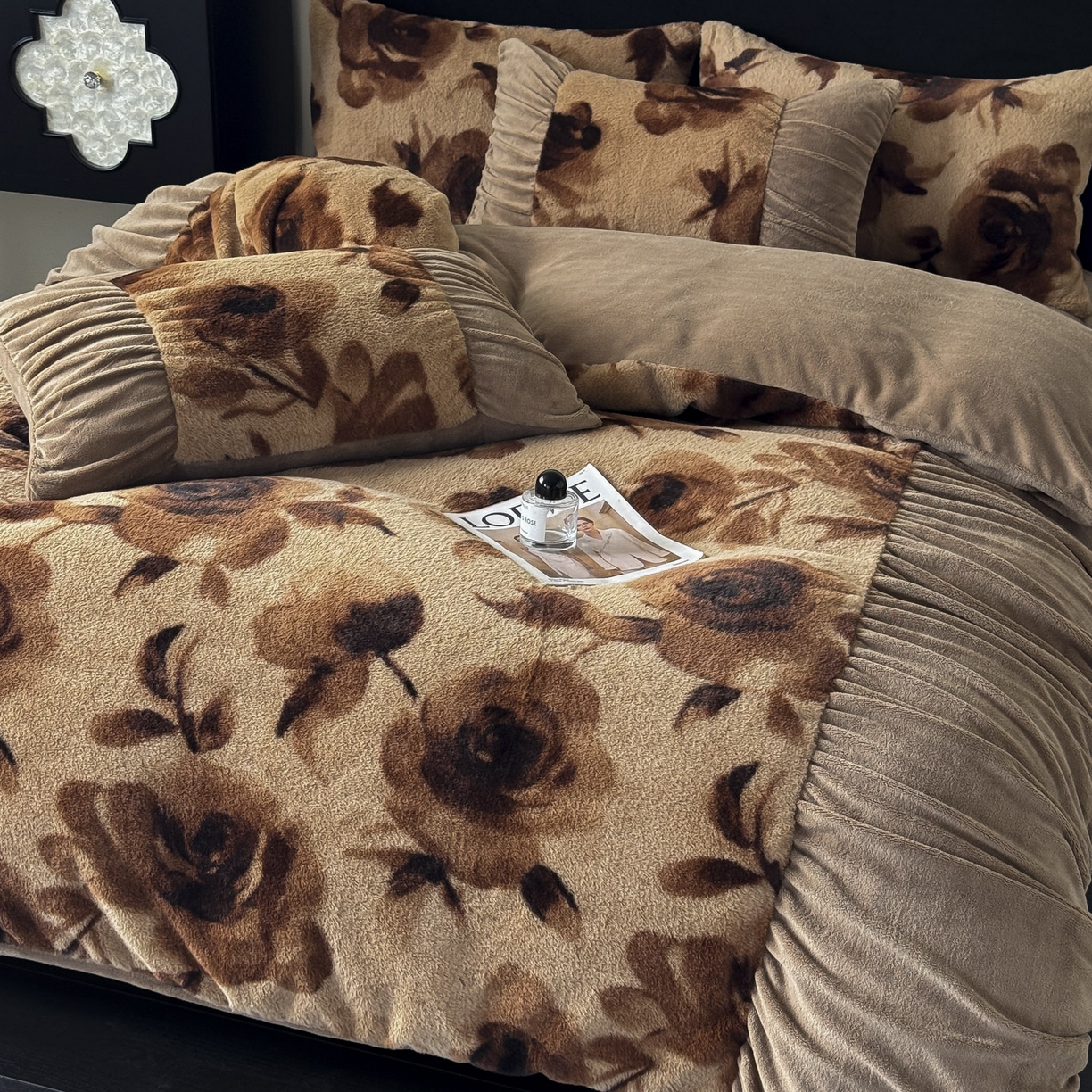 91家纺网 家纺一手货源 找家纺 新印象 2025新款复古法式兔毛绒保暖四件套 复古法式-花优