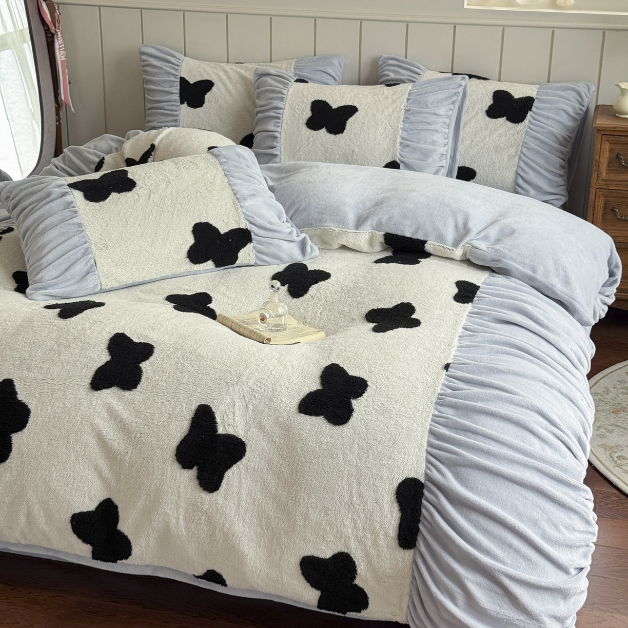 91家纺网 家纺一手货源 找家纺 新印象 2025新款法式阳离子绒保暖床盖四件套 琳蝶