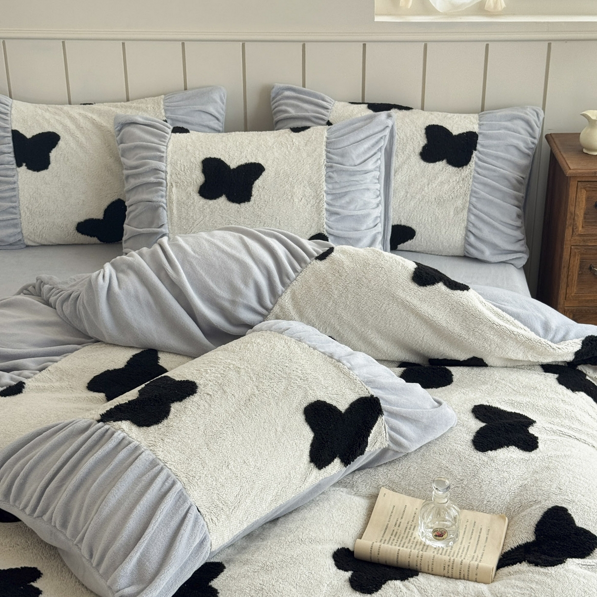 91家纺网 家纺一手货源 找家纺 新印象 2025新款法式阳离子绒保暖床盖四件套 琳蝶