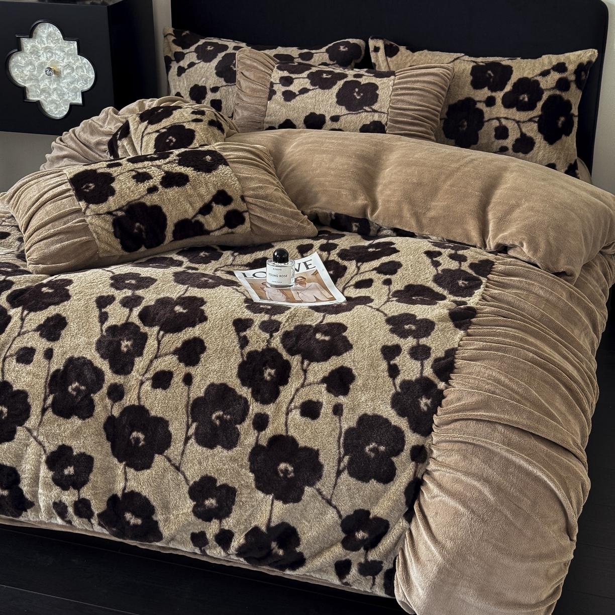 91家纺网 家纺一手货源 找家纺 新印象 2025新款复古法式兔毛绒保暖四件套 复古法式-曼苏