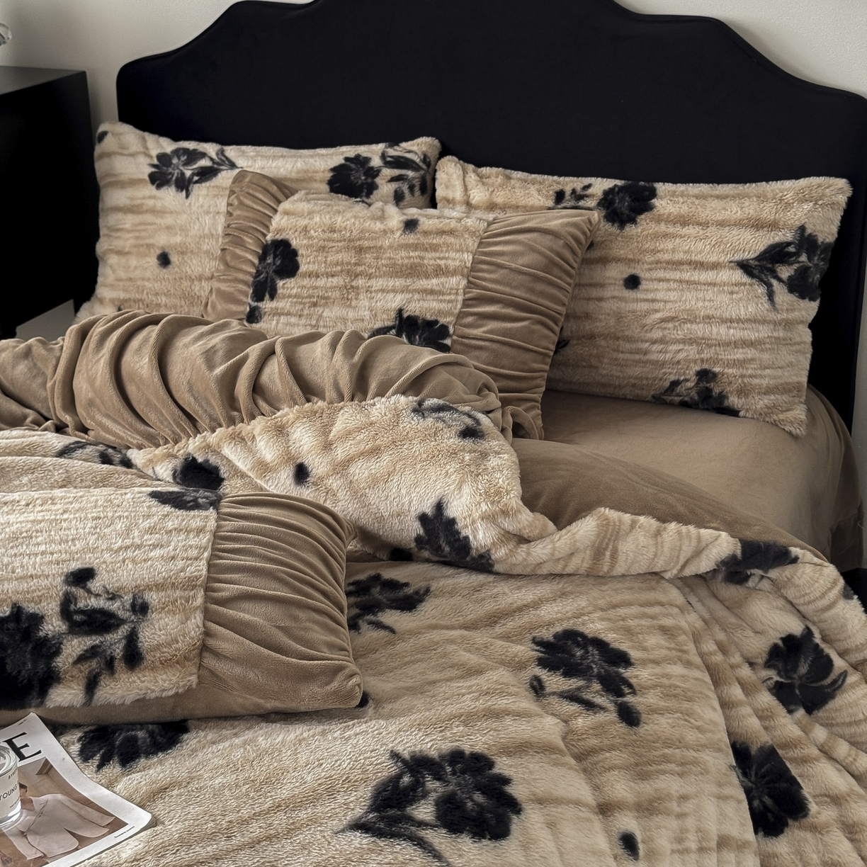 91家纺网 家纺一手货源 找家纺 新印象 2025新款复古法式兔毛绒保暖四件套 复古法式-蔓朵