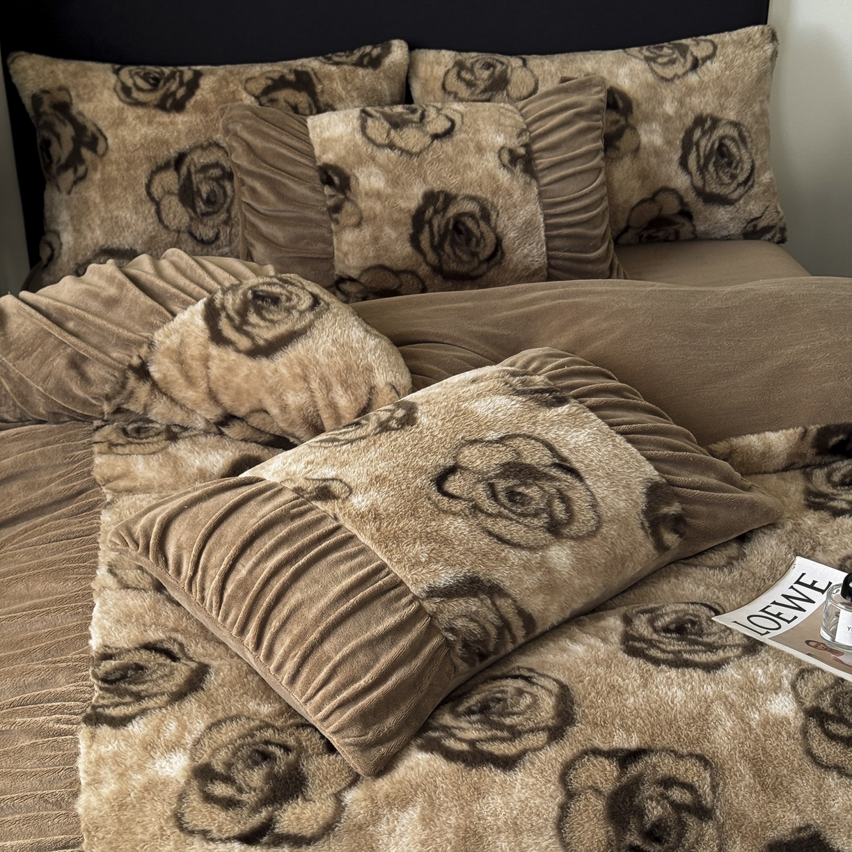 91家纺网 家纺一手货源 找家纺 新印象 2025新款复古法式兔毛绒保暖四件套 复古法式-梦露