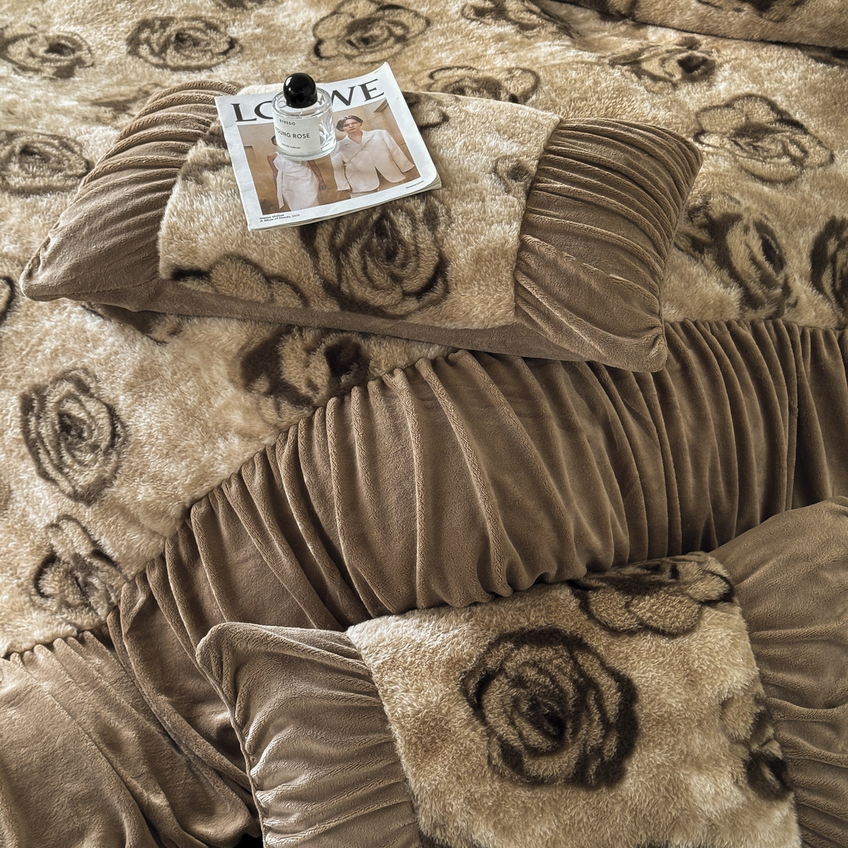 91家纺网 家纺一手货源 找家纺 新印象 2025新款复古法式兔毛绒保暖四件套 复古法式-梦露