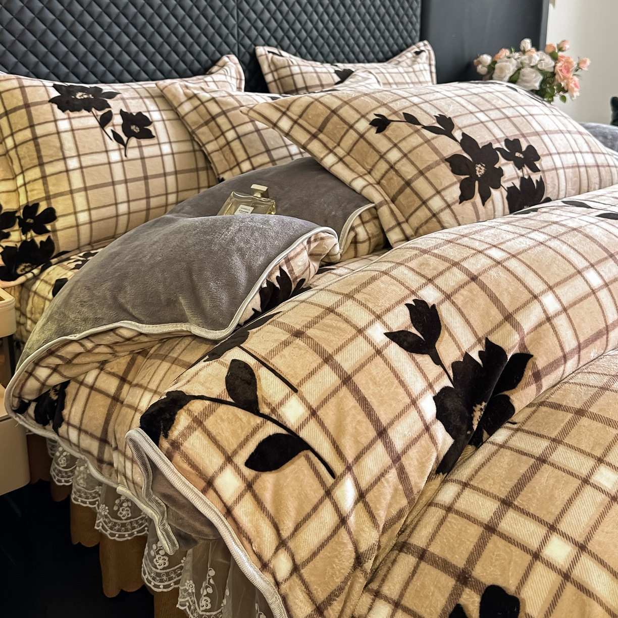 91家纺网 家纺一手货源 找家纺 （总）栩裕纺织 2025新款加厚牛奶绒床盖四件套