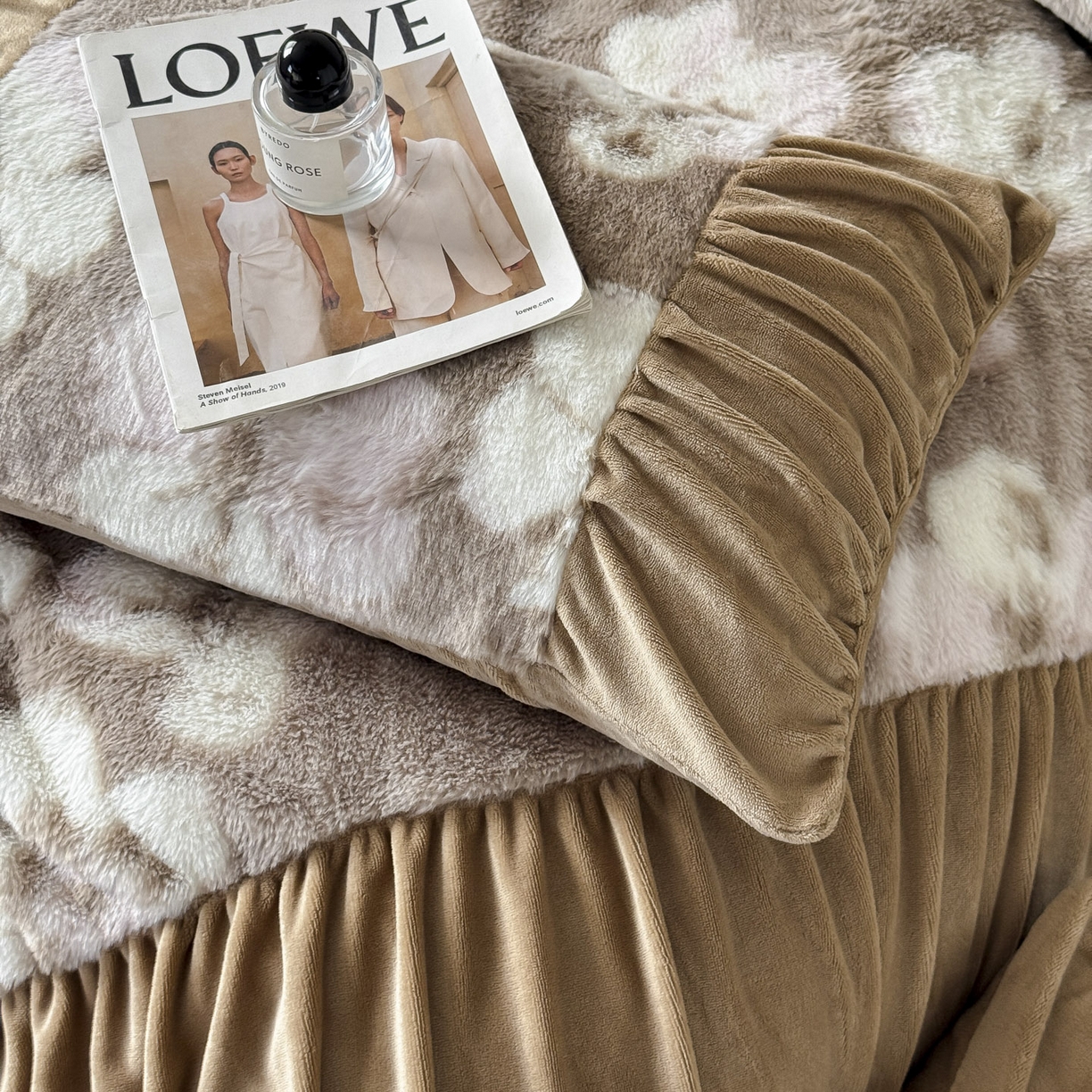 91家纺网 家纺一手货源 找家纺 新印象 2025新款复古法式兔毛绒保暖四件套 复古法式-浅栀