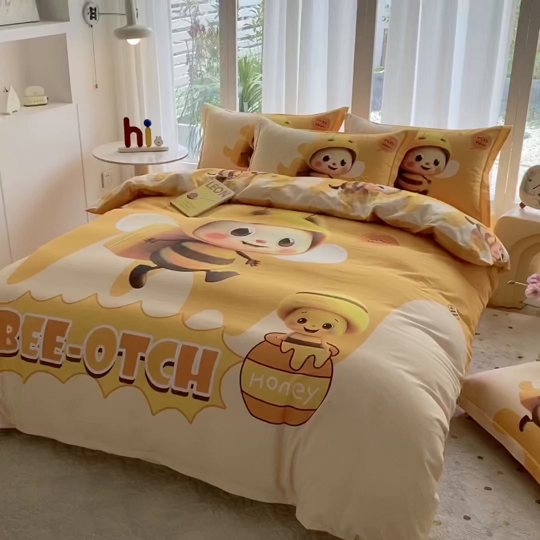 91家纺网 家纺一手货源 找家纺 眷恋家纺 2025秋冬加厚全棉生态磨毛卡通三件套四件套 萌萌哒-黄