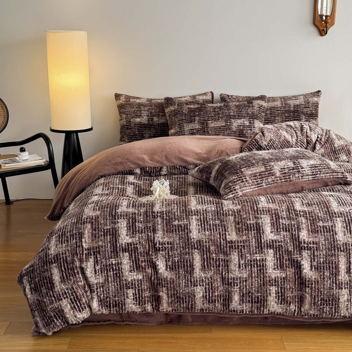 91家纺网 家纺一手货源 找家纺 新印象 2025新款美拉德系列兔毛绒保暖四件套 爱莎