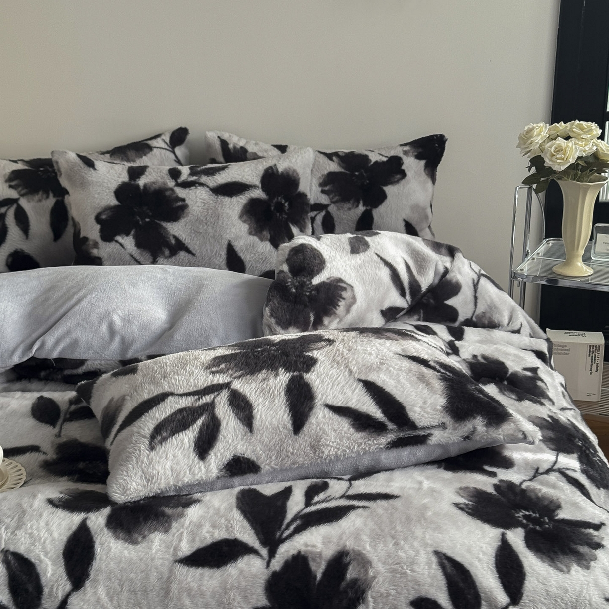 91家纺网 家纺一手货源 找家纺 新印象 2025新款美拉德系列兔毛绒保暖四件套 奥丽加朵