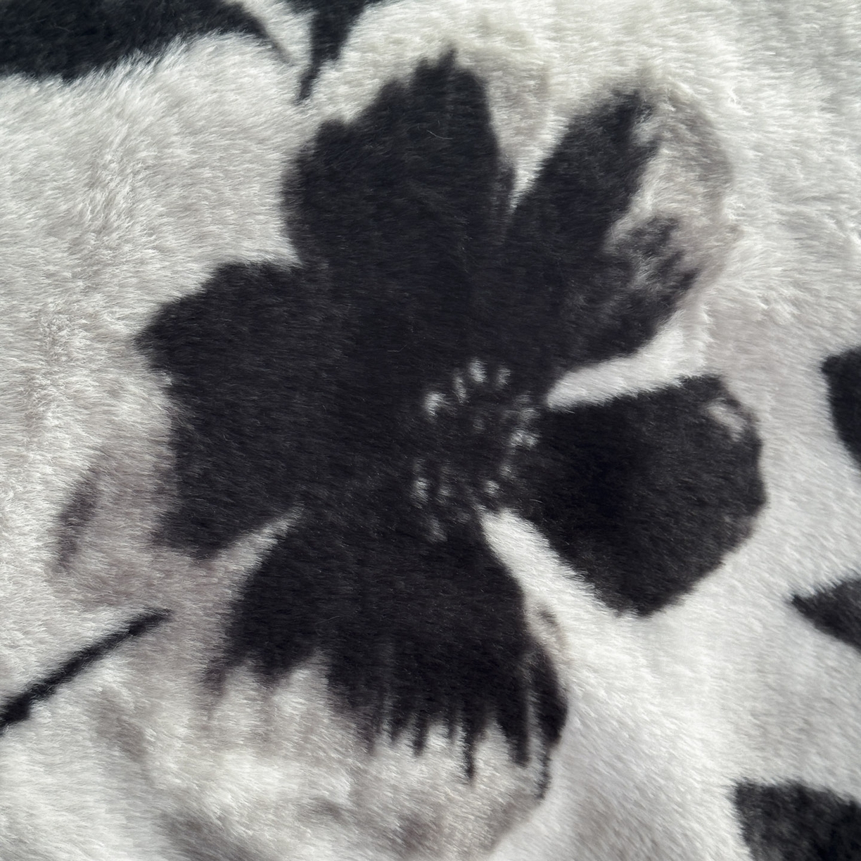 91家纺网 家纺一手货源 找家纺 新印象 2025新款美拉德系列兔毛绒保暖四件套 奥丽加朵