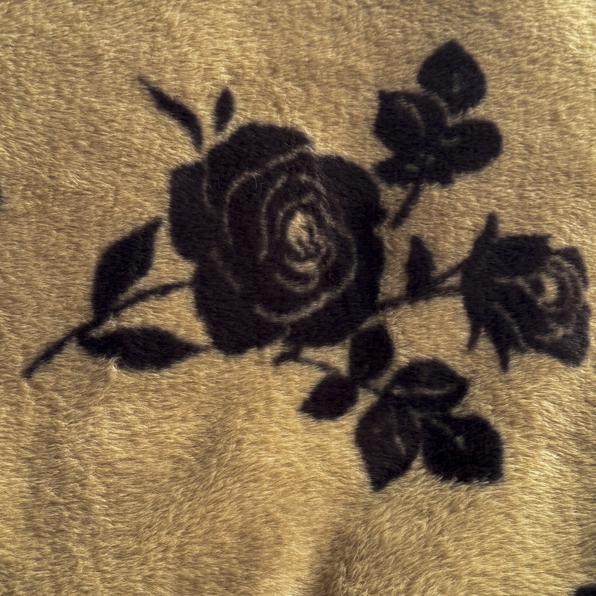 91家纺网 家纺一手货源 找家纺 新印象 2025新款美拉德系列兔毛绒保暖四件套 黛茜