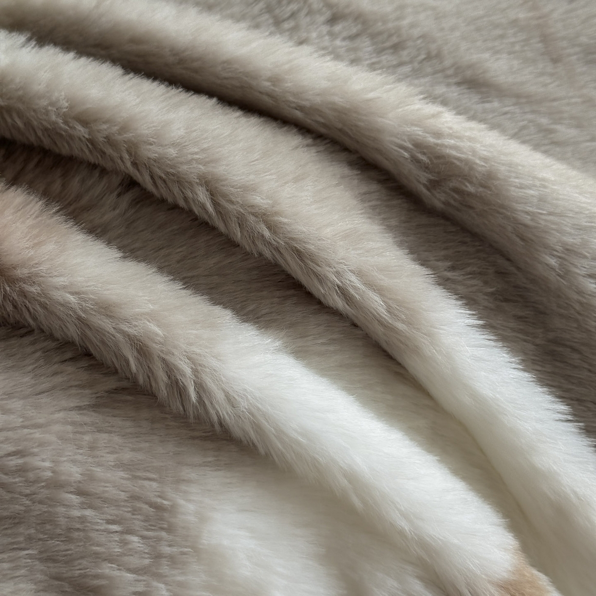 91家纺网 家纺一手货源 找家纺 新印象 2025新款美拉德系列兔毛绒保暖四件套 芙微