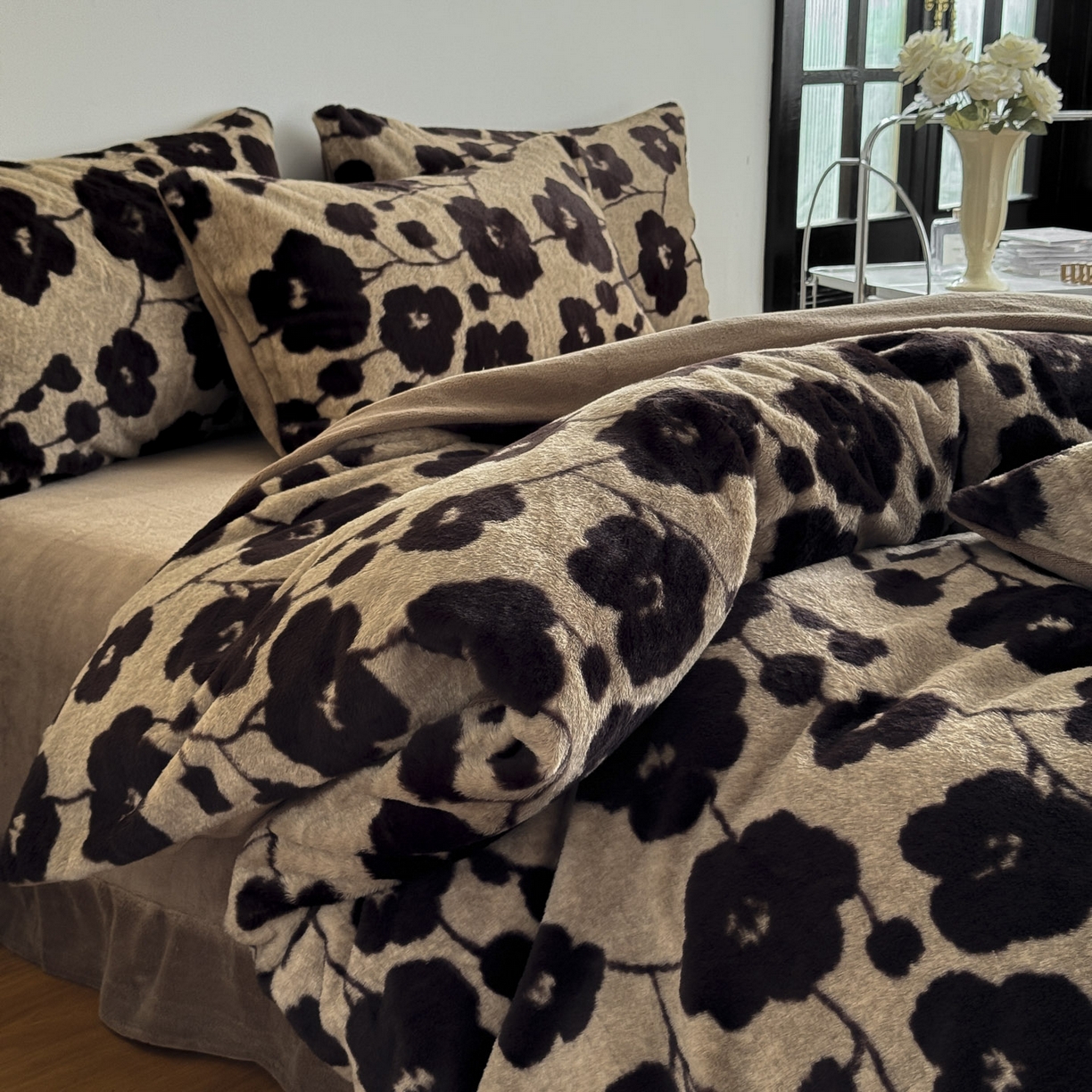 91家纺网 家纺一手货源 找家纺 新印象 2025新款美拉德系列兔毛绒保暖四件套 曼苏