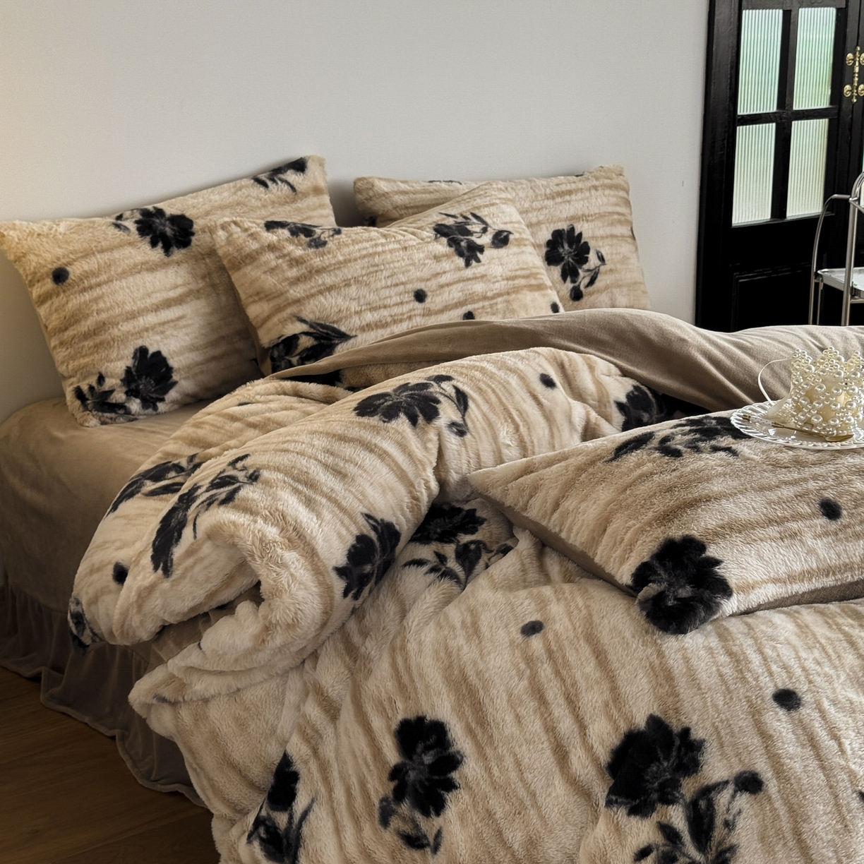 91家纺网 家纺一手货源 找家纺 新印象 2025新款美拉德系列兔毛绒保暖四件套 蔓朵