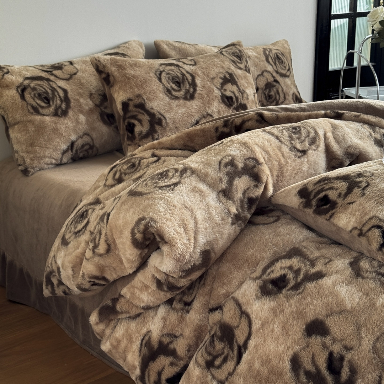 91家纺网 家纺一手货源 找家纺 新印象 2025新款美拉德系列兔毛绒保暖四件套 梦露