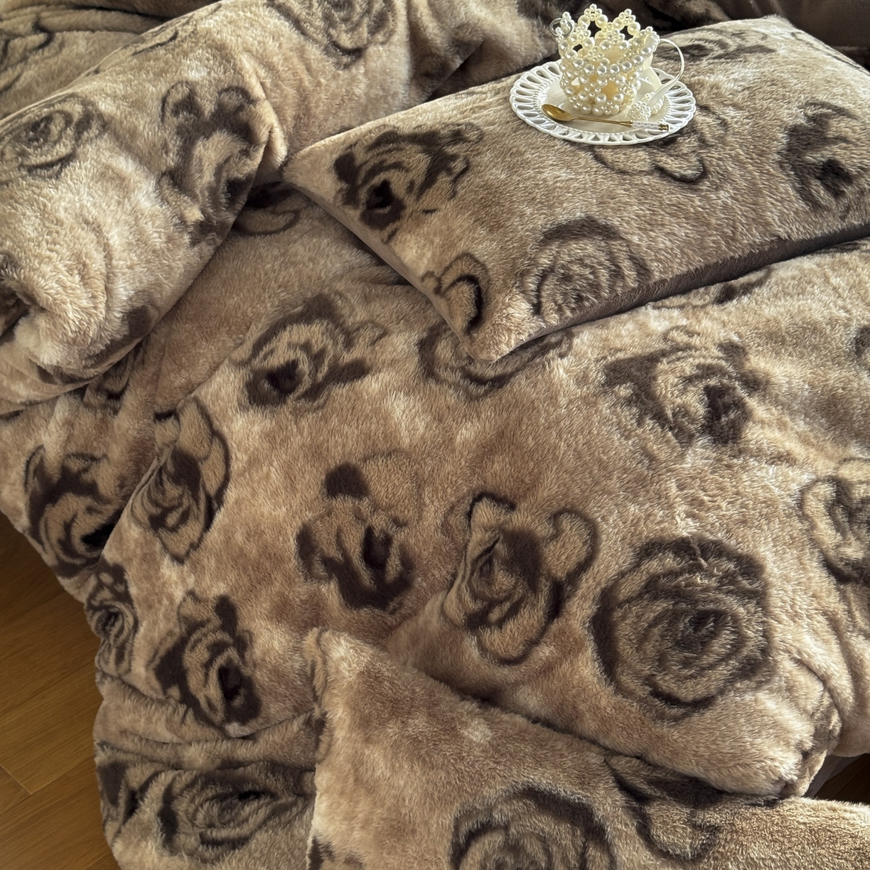 91家纺网 家纺一手货源 找家纺 新印象 2025新款美拉德系列兔毛绒保暖四件套 梦露