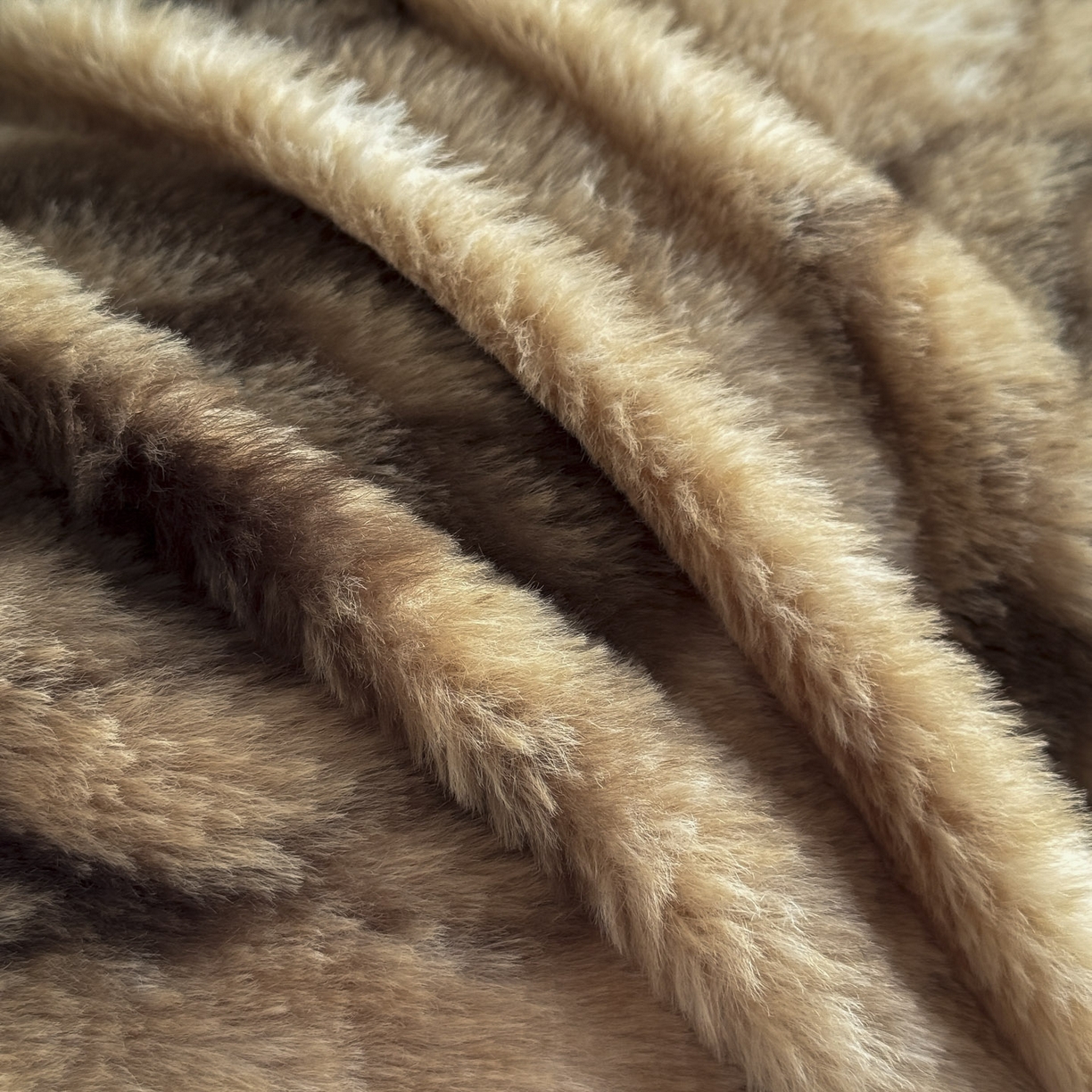 91家纺网 家纺一手货源 找家纺 新印象 2025新款美拉德系列兔毛绒保暖四件套 梦露