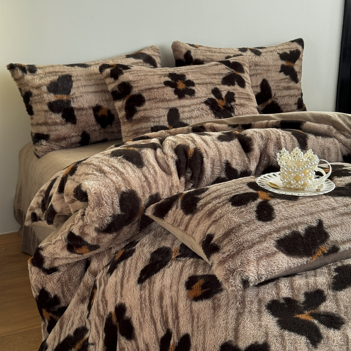 91家纺网 家纺一手货源 找家纺 新印象 2025新款美拉德系列兔毛绒保暖四件套 蜜雅