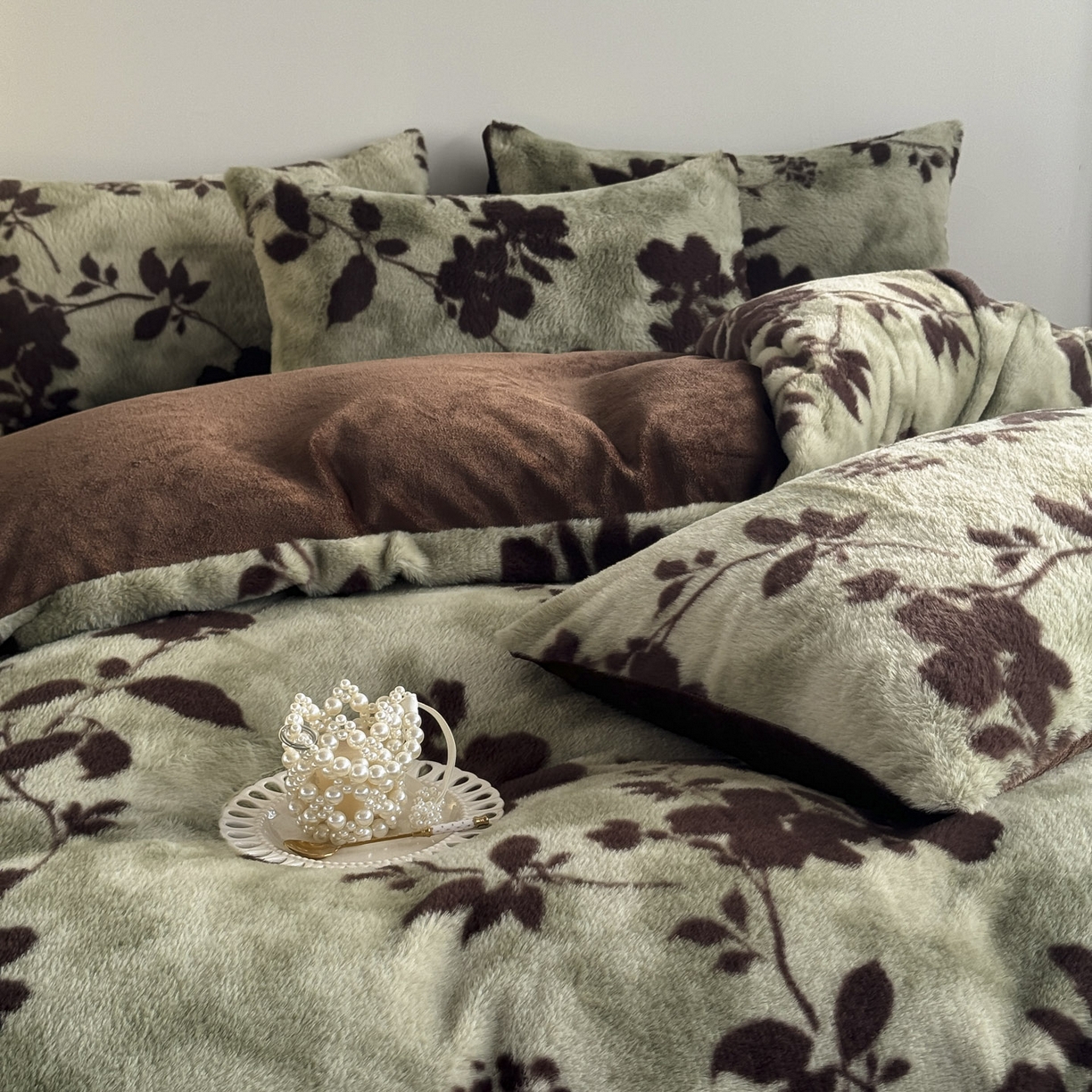 91家纺网 家纺一手货源 找家纺 新印象 2025新款美拉德系列兔毛绒保暖四件套 莫兰朵