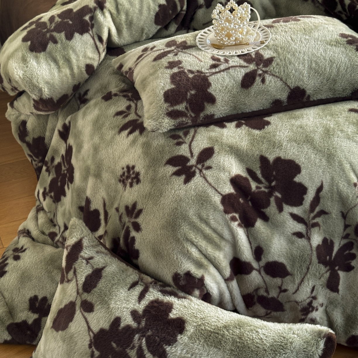 91家纺网 家纺一手货源 找家纺 新印象 2025新款美拉德系列兔毛绒保暖四件套 莫兰朵